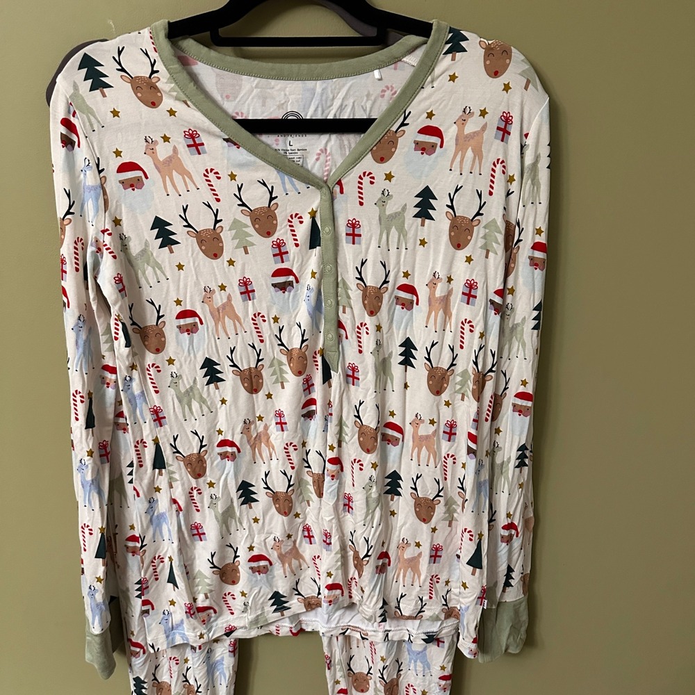 Emerson and Friends Christmas Reindeer Bamboo Pajamas Set Womens L - Picture 2 of 10